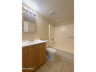 Beautiful Glendale home featuring a private pool and a - photo 11