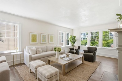 Welcome to 35 Gibbes Street, a historic Charleston residence - photo 18