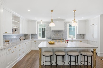 Welcome to 35 Gibbes Street, a historic Charleston residence - photo 21