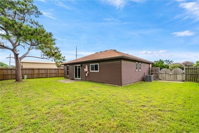 Single-story, updated, and move-in ready; 2309 Manitoba Dr - photo 24