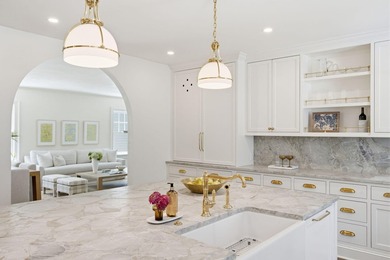Welcome to 35 Gibbes Street, a historic Charleston residence - photo 26