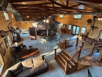 (private lake, pond, creek) Home For Sale in Reading Kansas