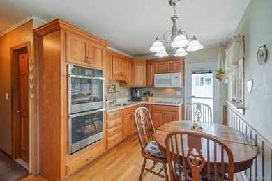 Welcome to 34 Oxbow Rd, Patchogue - a rare opportunity to secure - photo 10
