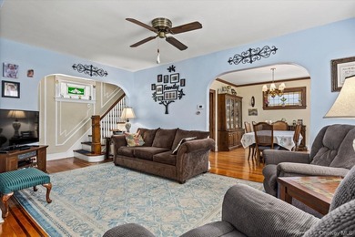 Newly listed single-family residence set on a 40 x 100 lot - photo 9