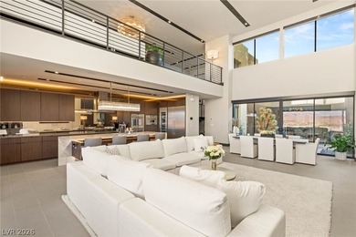 Experience elevated desert contemporary living in this - photo 6