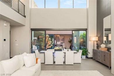 Experience elevated desert contemporary living in this - photo 10