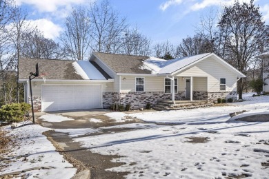 Lake Home Sale Pending in Branson, Missouri