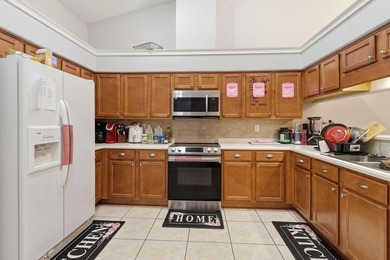 Corner unit town home in Diamond Lakes subdivision, a rare gem - photo 11