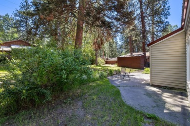 Lake Home For Sale in Gilchrist, Oregon