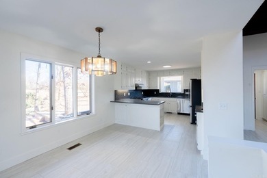 Eden Isle - Frank McGary Design! This lovely, architectural home - photo 12