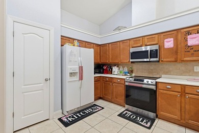 Corner unit town home in Diamond Lakes subdivision, a rare gem - photo 12