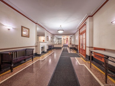 Forest Hills living at its finest. This bright one-bedroom - photo 15