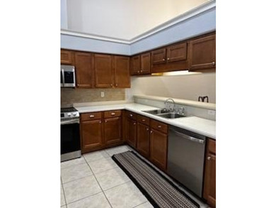 Corner unit town home in Diamond Lakes subdivision, a rare gem - photo 16