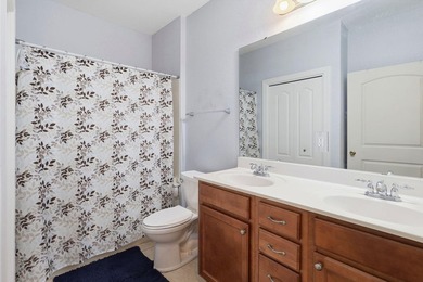 Corner unit town home in Diamond Lakes subdivision, a rare gem - photo 23