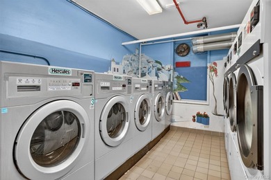 It's the perfect apartment in the perfect location. Enjoy a - photo 23
