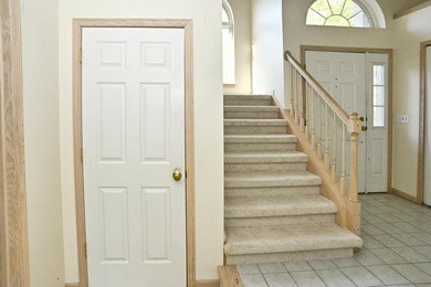 Spacious and inviting 4-bedroom, 2.5-bath home conveniently - photo 31