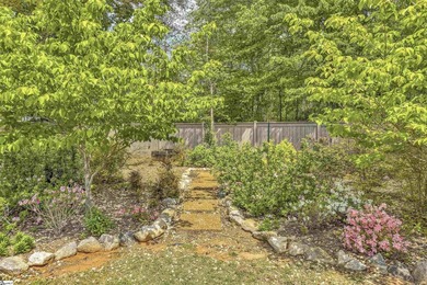 Welcome home to 225 Bayswater, a beautifully appointed residence - photo 32
