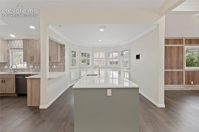 Experience luxury redefined in this extraordinary Broadmoor - photo 11