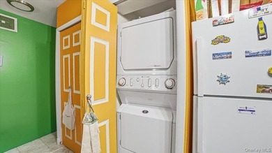 Welcome to this spacious 3-bedroom, 2-bathroom condo located on - photo 15