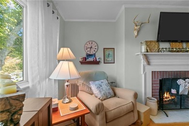 **Charming Historic Condominium in the Heart of Newport** - photo 15