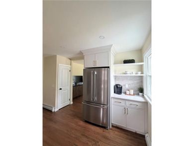 Discover Comfort, Style, and Modern Living in This Beautifully - photo 20