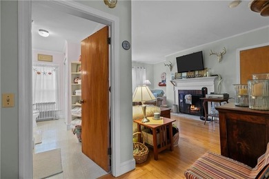 **Charming Historic Condominium in the Heart of Newport** - photo 23