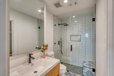 Luxury waterfront living on The Cape, one of Horseshoe Bay's - photo 32