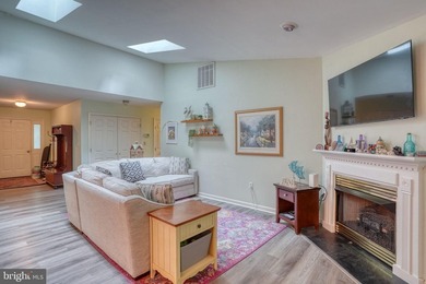 Welcome home to this beautifully maintained 3-bedroom, 2-bath - photo 15