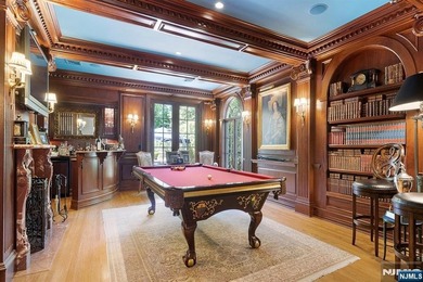In the most sought after,influential & premier address in Alpine - photo 16