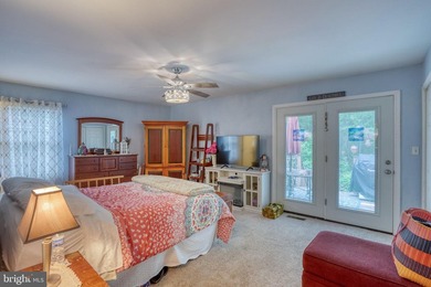 Welcome home to this beautifully maintained 3-bedroom, 2-bath - photo 16