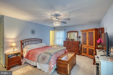 Welcome home to this beautifully maintained 3-bedroom, 2-bath - photo 17