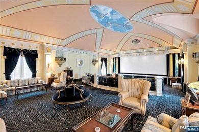 In the most sought after,influential & premier address in Alpine - photo 19