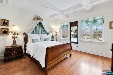 In the most sought after,influential & premier address in Alpine - photo 24