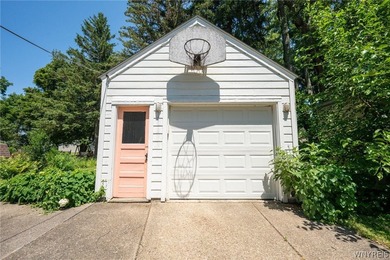 Welcome home to this charming Cape Cod nestled in the heart of - photo 31