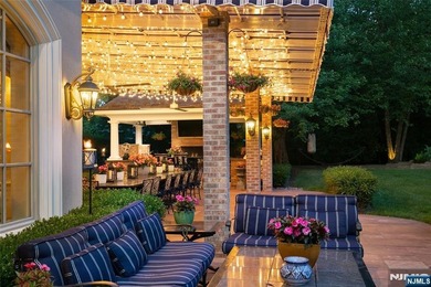 In the most sought after,influential & premier address in Alpine - photo 33