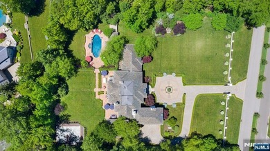 In the most sought after,influential & premier address in Alpine - photo 41