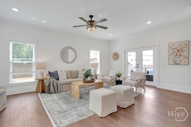 You don't have to live in the 'burbs to have it all. If you've - photo 12