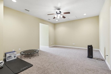 Bring your clubs and enjoy low-maintenance townhome golf course - photo 23