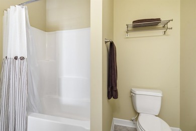 Bring your clubs and enjoy low-maintenance townhome golf course - photo 24