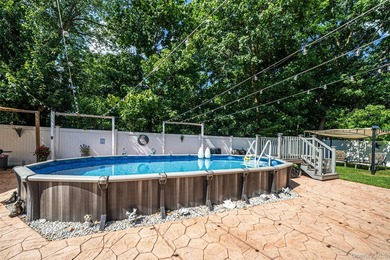 Welcome to this diamond condition 3 Bd/Rm, 2 Bath, Ranch style - photo 31