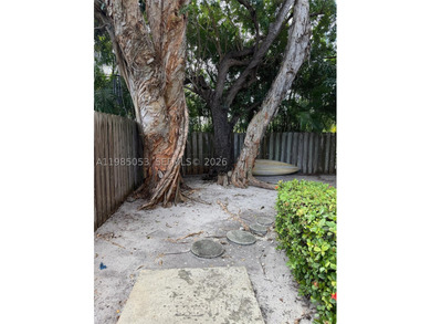 Prime Location! Exceptional Opportunity! This beautifully - photo 6