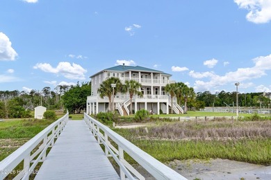 Extraordinary waterfront home offering over 300+ feet of - photo 4