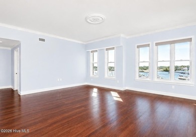 Feel like you're on top of the world in this spectacular custom - photo 8