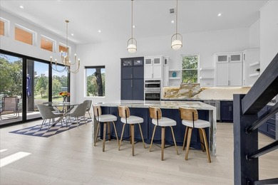 Motivated sellers are ready to make a deal on this exceptional - photo 7