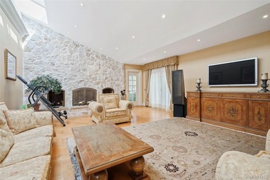 Discover this extraordinary custom-built colonial estate with - photo 14