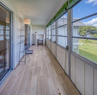 Gorgeous fully upgraded unit with rare 2 full baths. This unit - photo 16