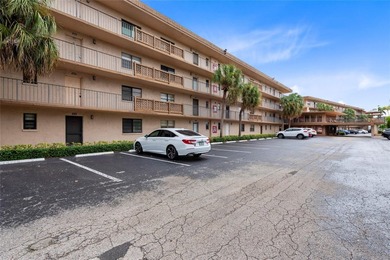 Welcome to this stunning 2-bed 2-bath condo located on the first - photo 21