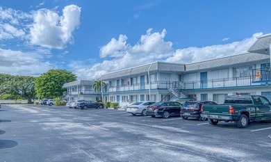 Gorgeous fully upgraded unit with rare 2 full baths. This unit - photo 21