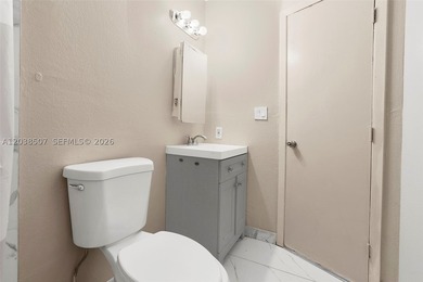 Welcome to the community of Deerfield Palms. This 2-bedroom - photo 22