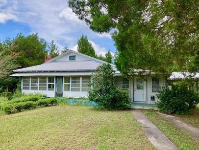 Lake Stanley Condo For Sale in Defuniak Springs Florida